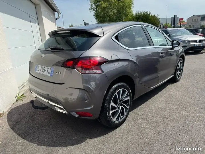 DS Automobiles Ds 4 2017 photo 3