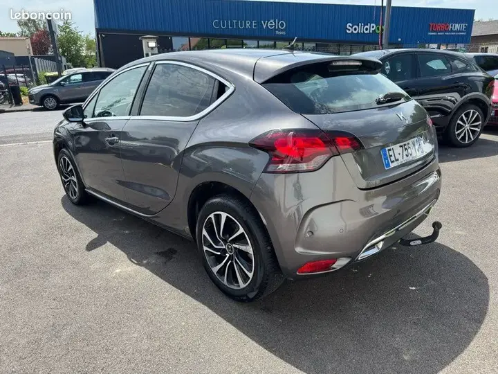 DS Automobiles Ds 4 2017 photo 2