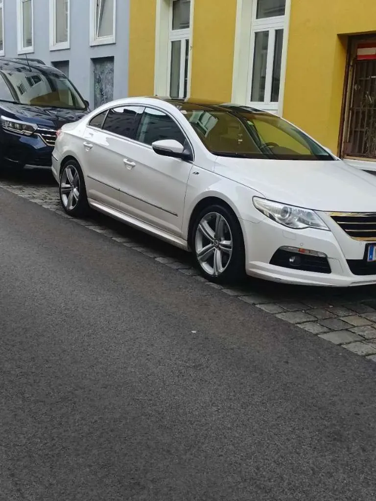 Volkswagen Passat Cc 2010 photo 2