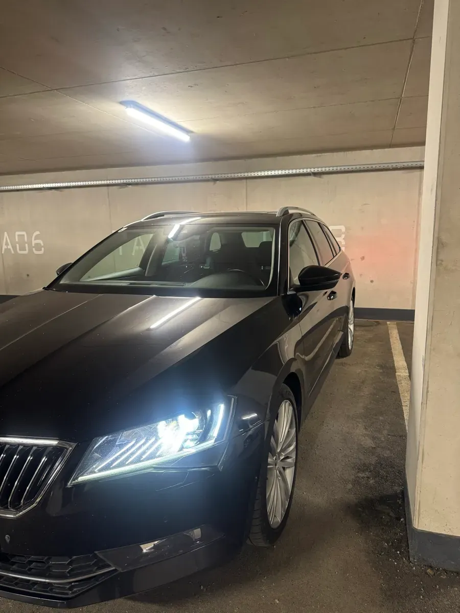Skoda Superb 2017 photo 3