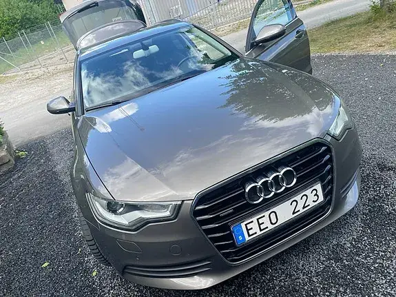 Audi A6 2012 photo 2