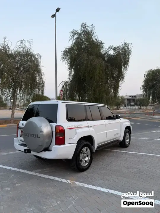 Nissan Patrol 2005 photo 2