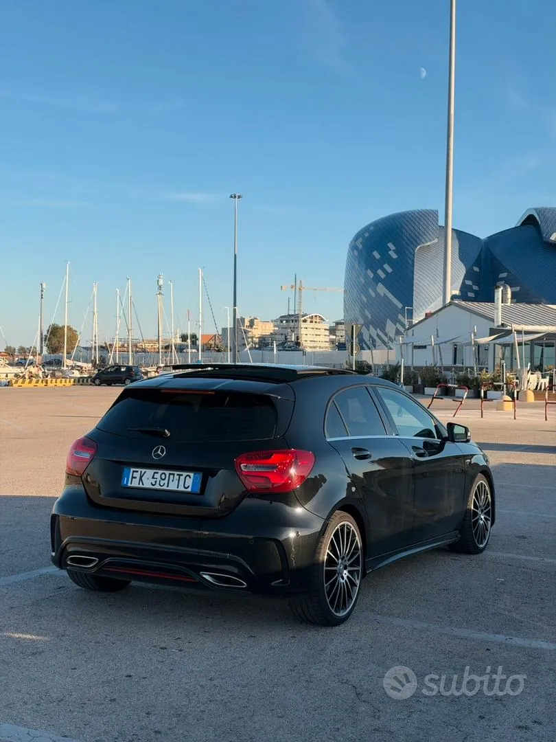 Mercedes-Benz A250 2016 photo 4