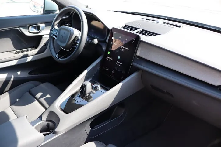 Polestar Polestar 2 2023 photo 2