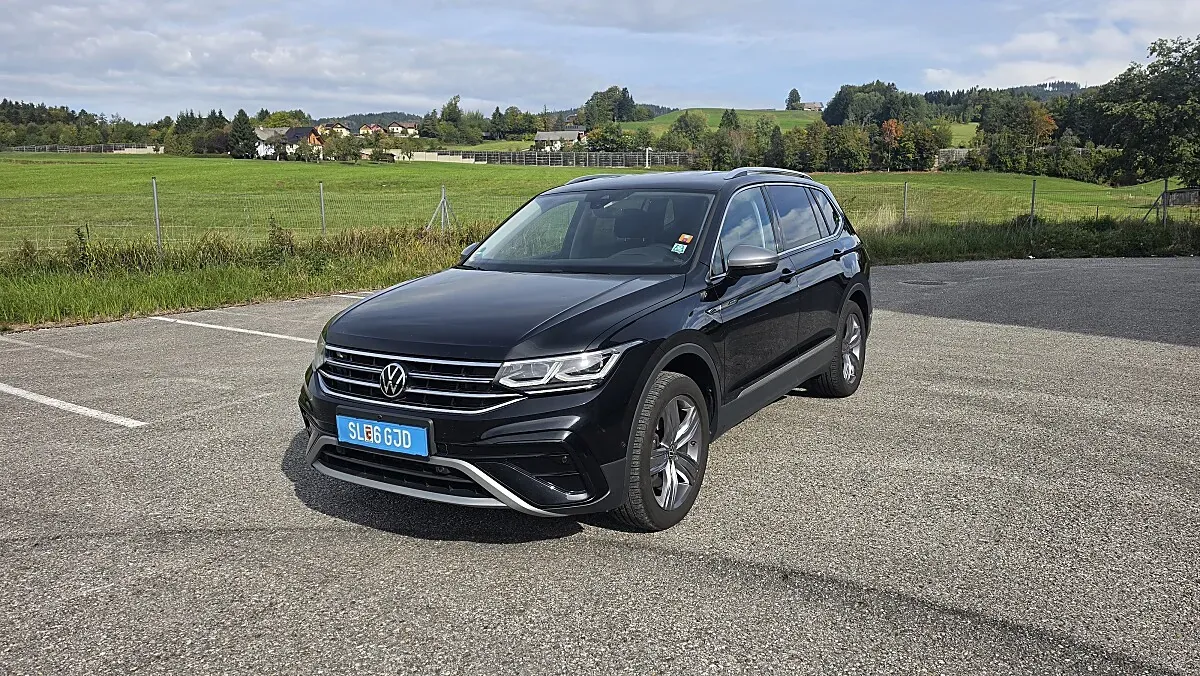 Volkswagen Tiguan Allspace 2023 photo 2