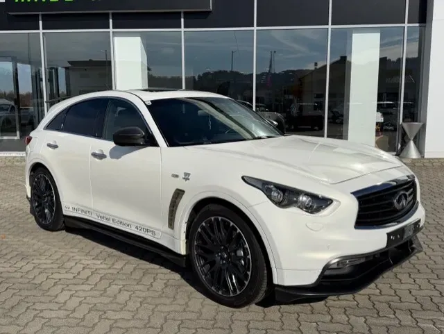 Infiniti Fx 2013 photo 2