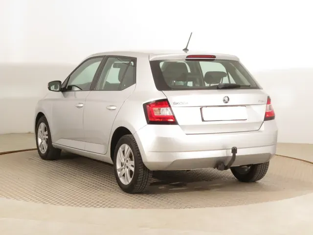Skoda Fabia 2017 photo 3