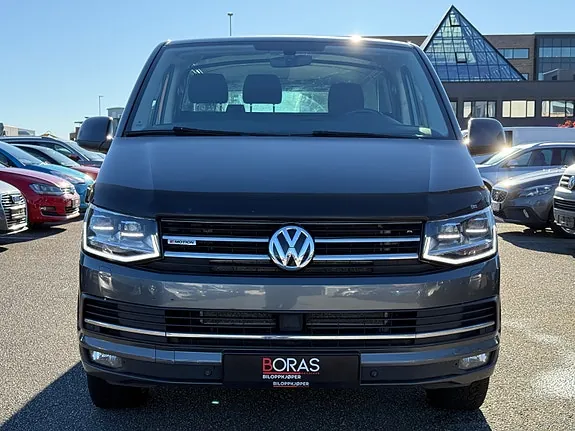 Volkswagen Transporter 2018 photo 2