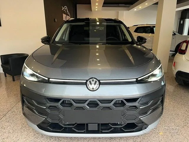 Volkswagen T-Roc 2026 photo 2