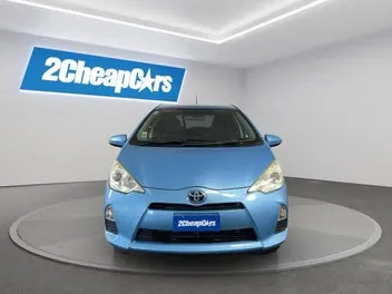 Toyota Aqua 2012 photo 3