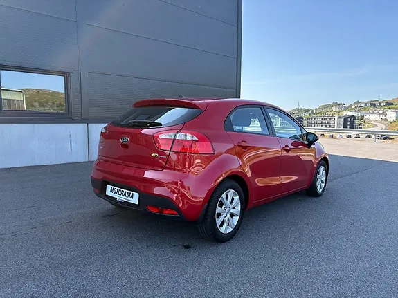 Kia Rio 2012 photo 3
