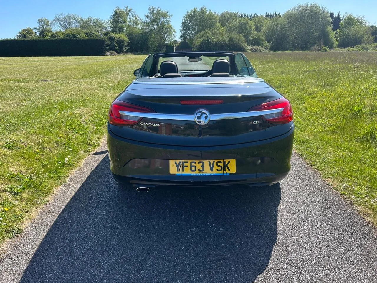 Vauxhall Cascada 2013 photo 4