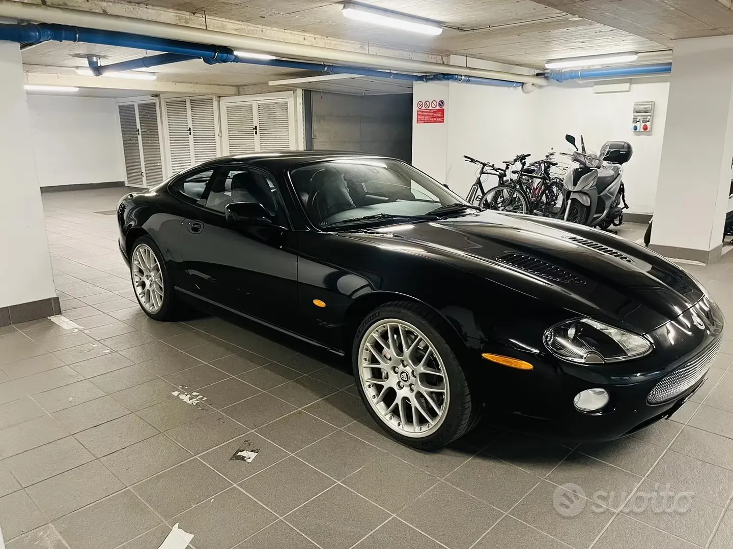 Jaguar Xkr