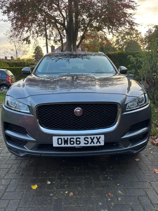 Jaguar F-Pace