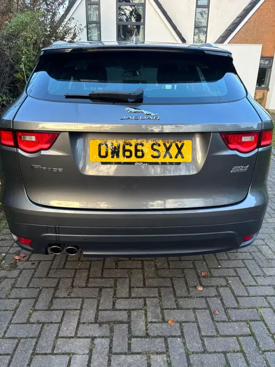 Jaguar F-Pace 2016 photo 5