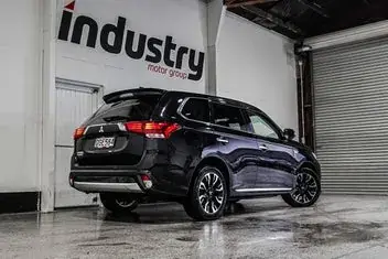 Mitsubishi Outlander 2015 photo 3