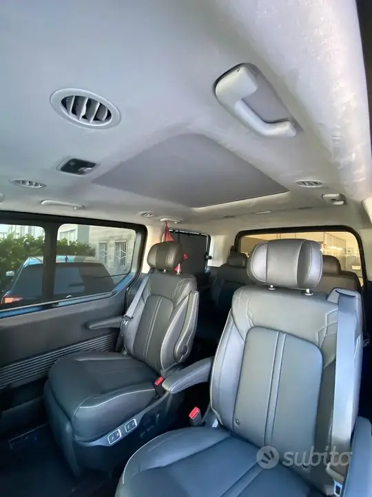 Hyundai Staria 2024 photo 5