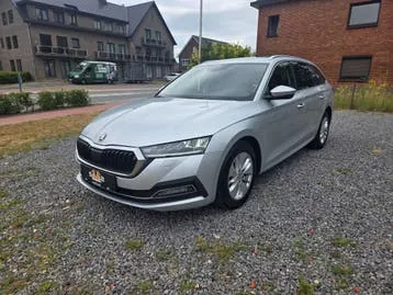 Skoda Octavia 2021 photo 2