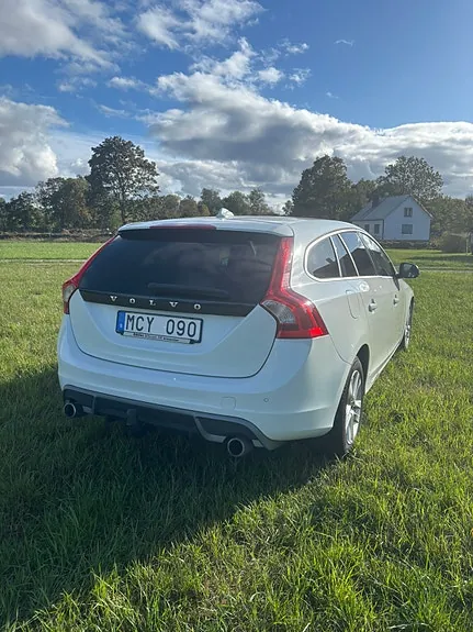 Volvo V60 2012 photo 3