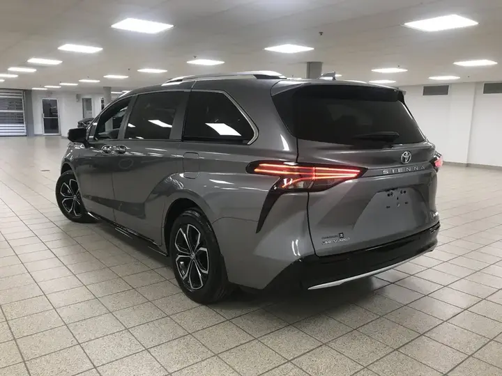 Toyota Sienna 2026 photo 4