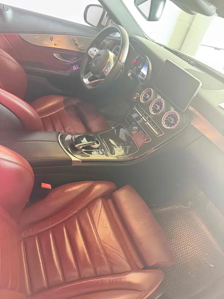 Mercedes-Benz C300 2017 photo 3