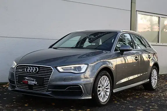 Audi A3 2016 photo 2