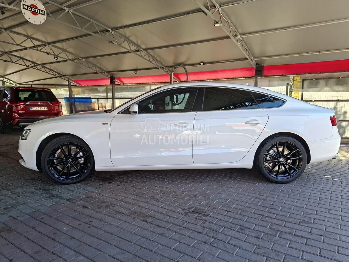 Audi A5 2012 photo 3