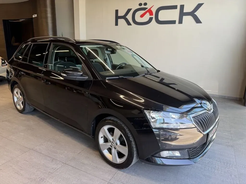 Skoda Fabia 2021 photo 2
