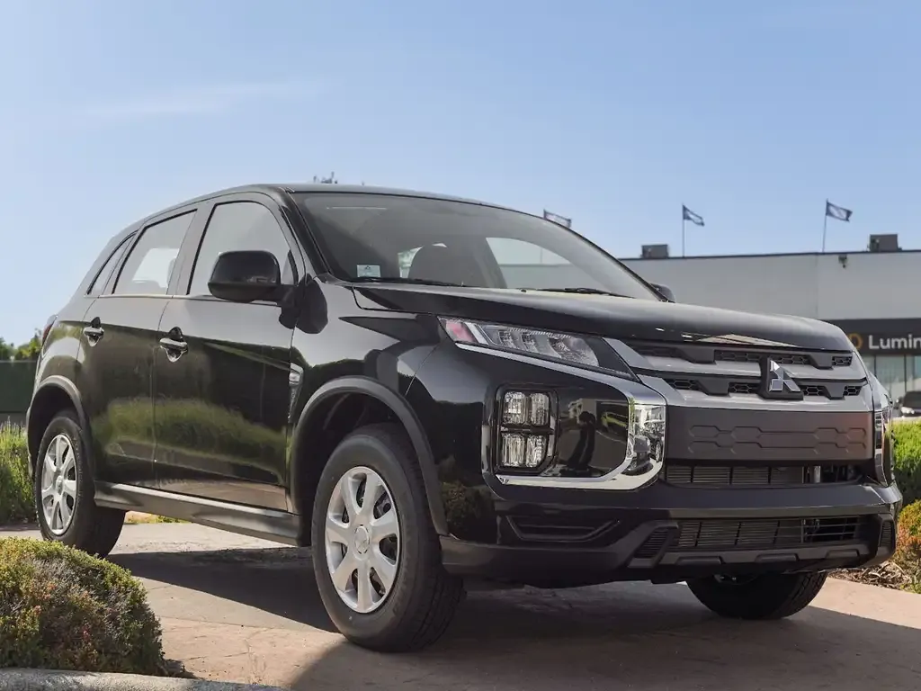 Mitsubishi Rvr 2027 photo 4
