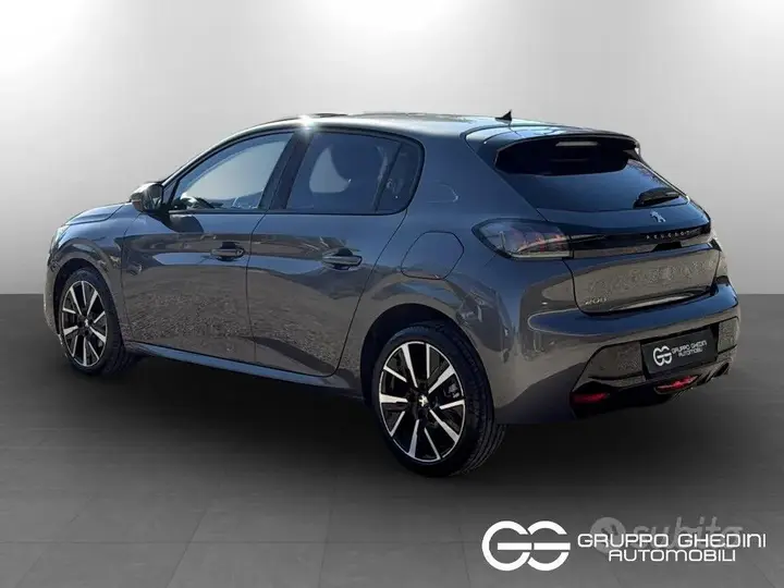 Peugeot 208 2020 photo 3