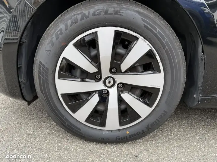 Renault Clio 2023 photo 4