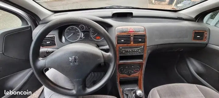 Peugeot 307 2003 photo 3