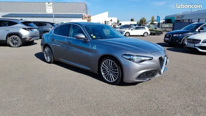 Alfa Romeo Giulia 2017 photo 3
