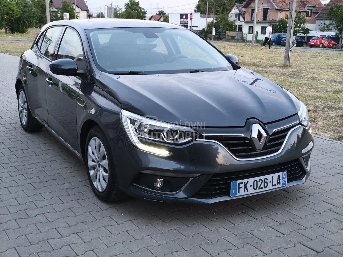 Renault Megane 2019 photo 3