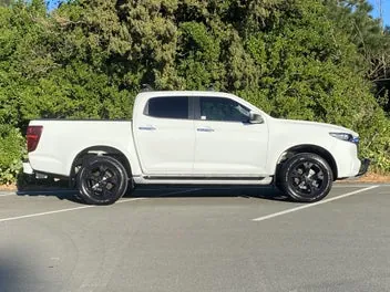 Mazda Bt-50 2023 photo 4