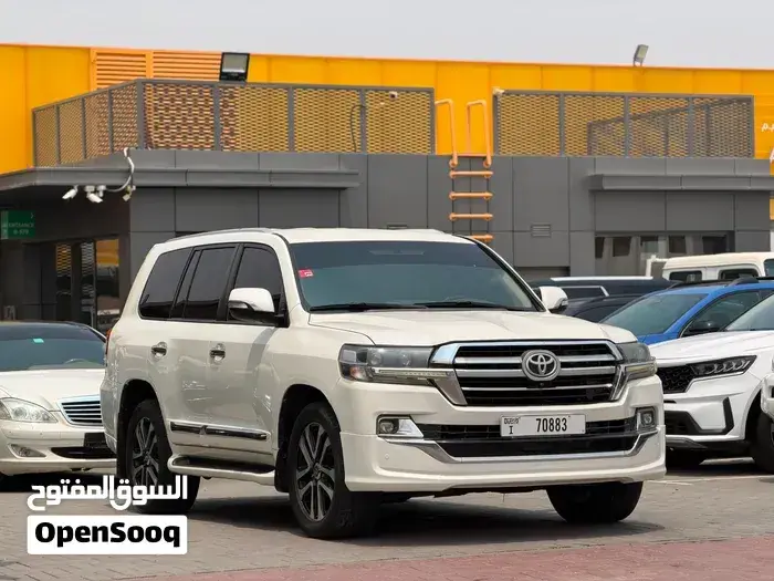 Toyota Land Cruiser 2014 photo 2