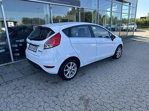 Ford Fiesta 2015 photo 4