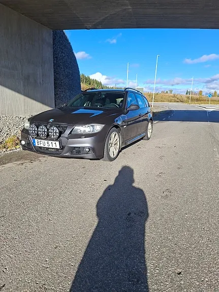 BMW 330Xd 2007 photo 4