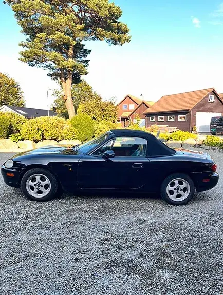 Mazda Mx-5 1999 photo 2
