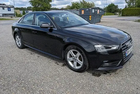 Audi A4 2015 photo 2