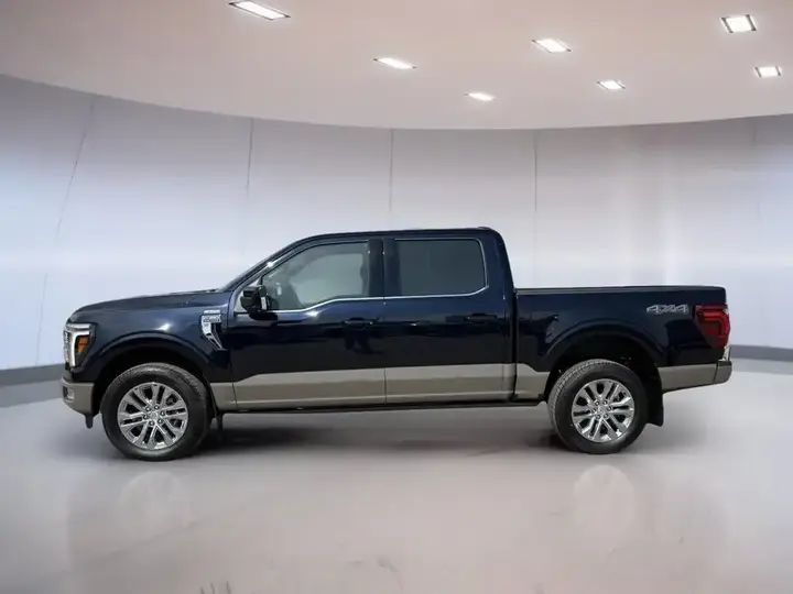 Ford F-150 2026 photo 2