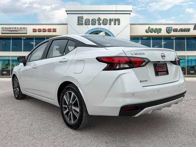 Nissan Versa 2025 photo 3