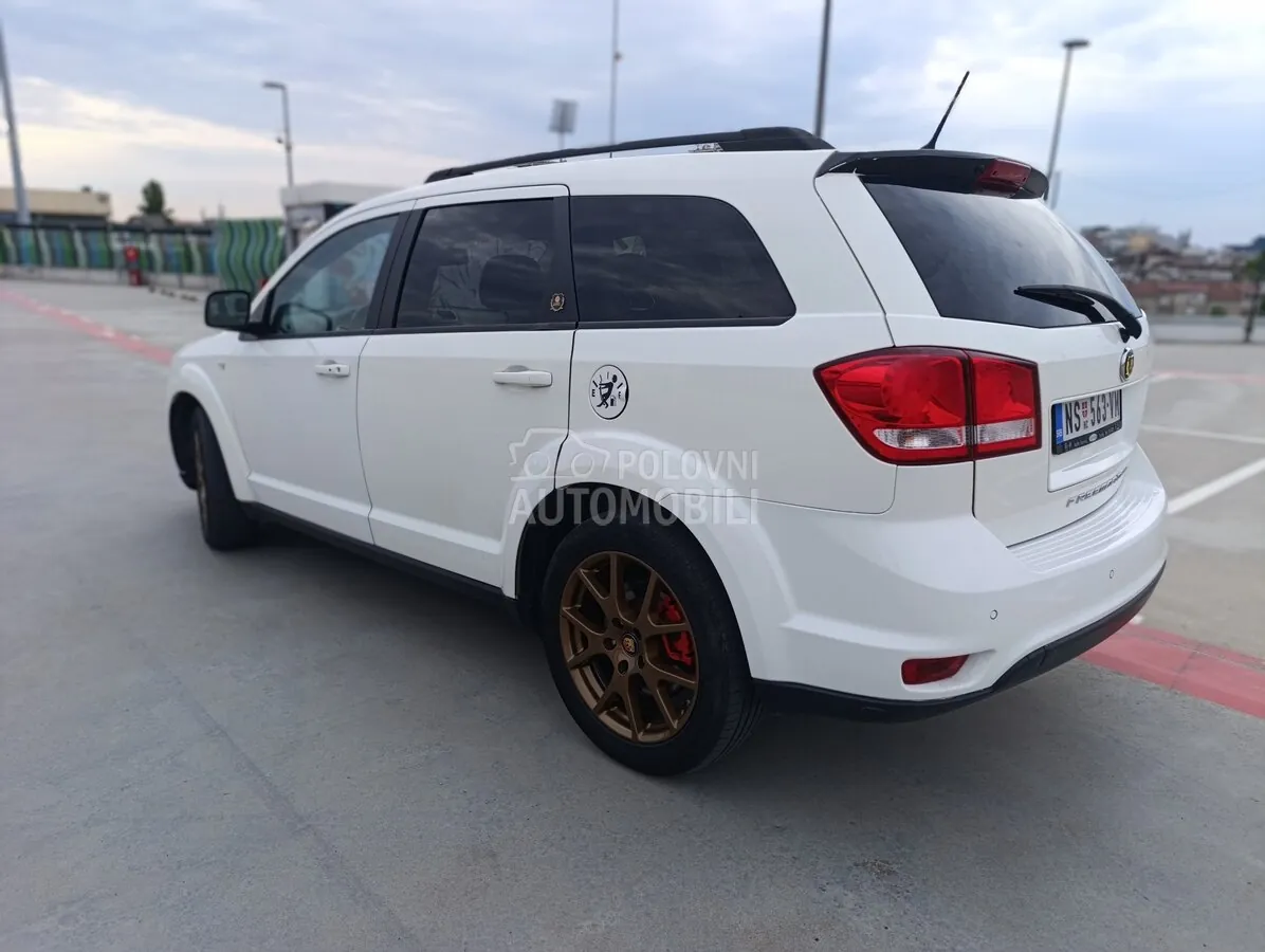 Fiat Freemont 2012 photo 5