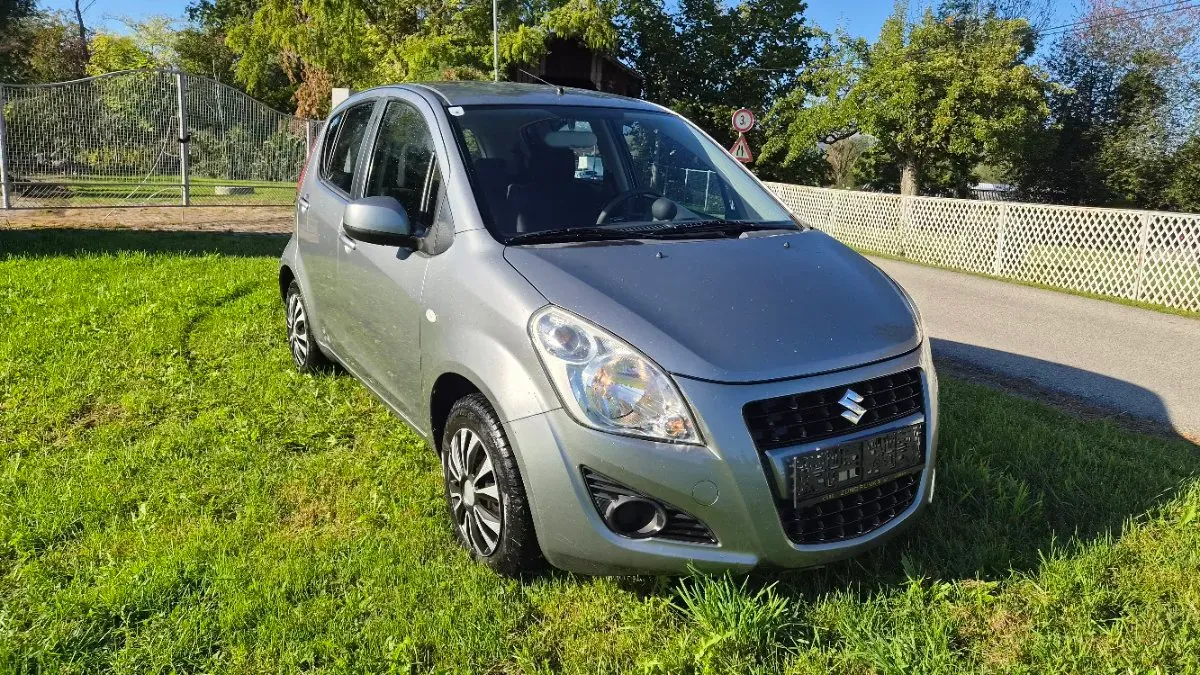 Suzuki Splash 2013 photo 3