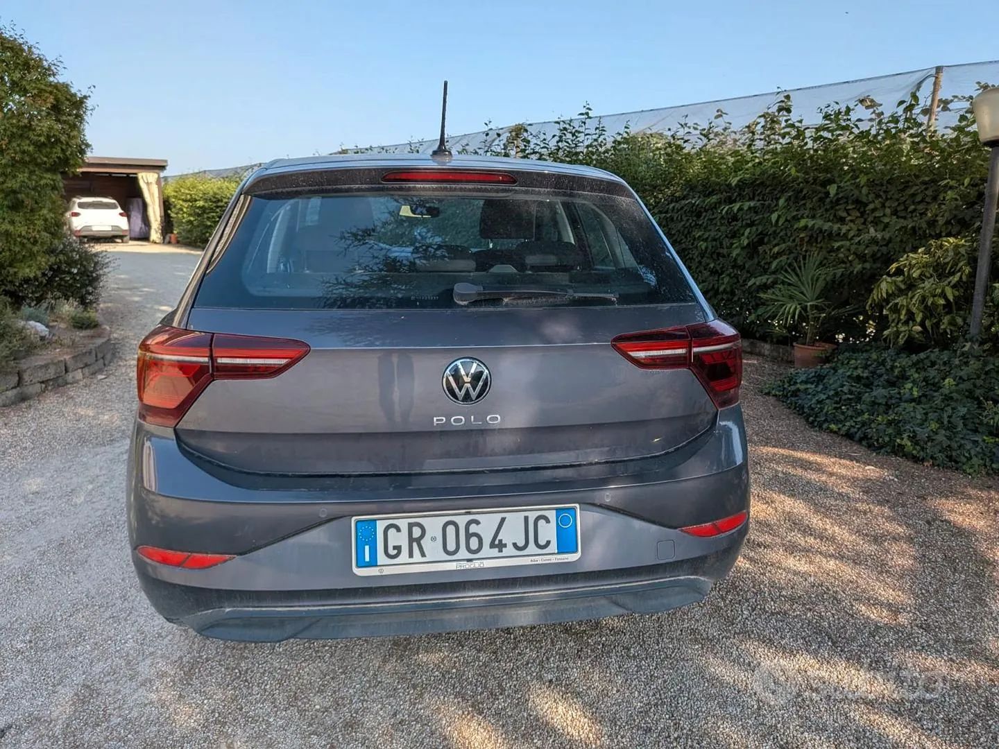 Volkswagen Polo 2023 photo 2
