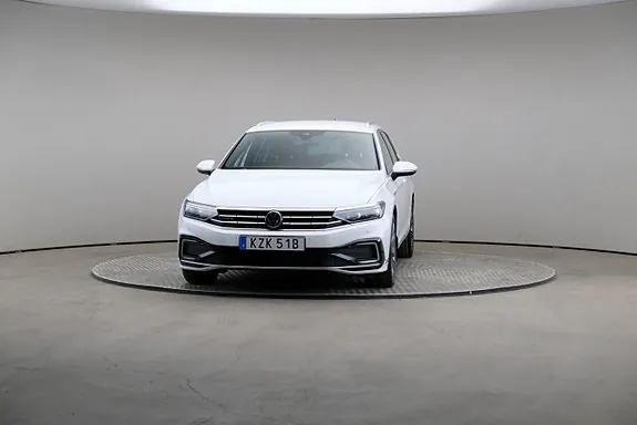 Volkswagen Passat 2022 photo 3