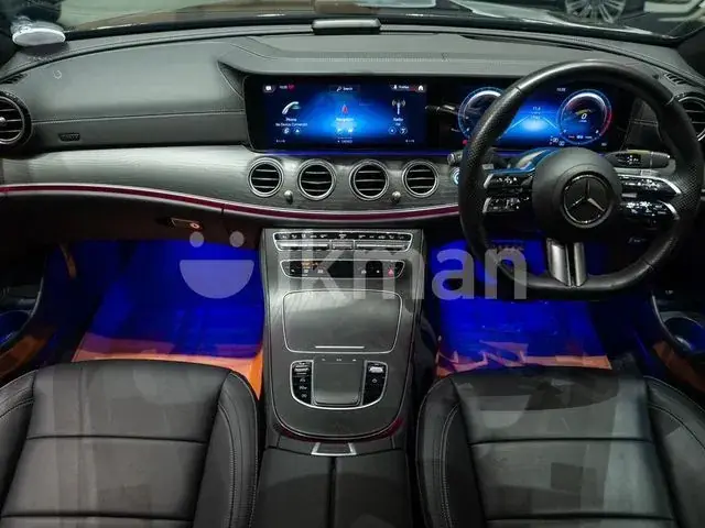 Mercedes-Benz E200 2023 photo 2