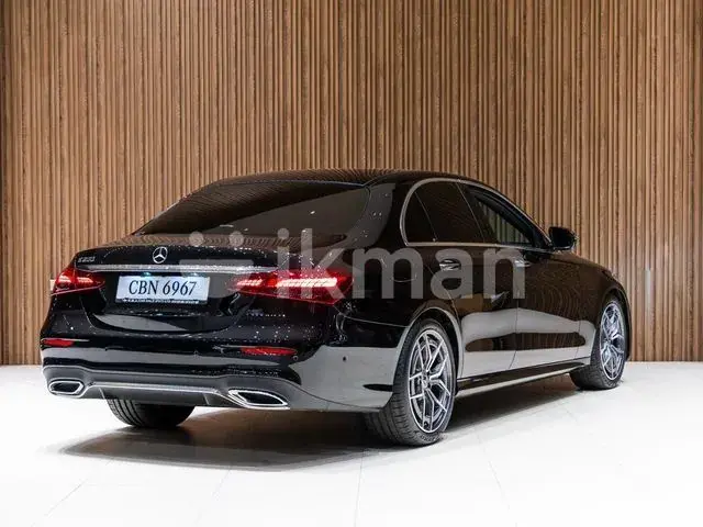 Mercedes-Benz E200 2023 photo 4