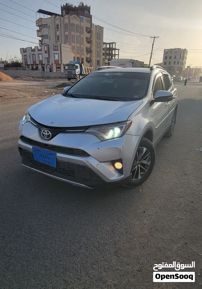 Toyota Rav4 2017 photo 2