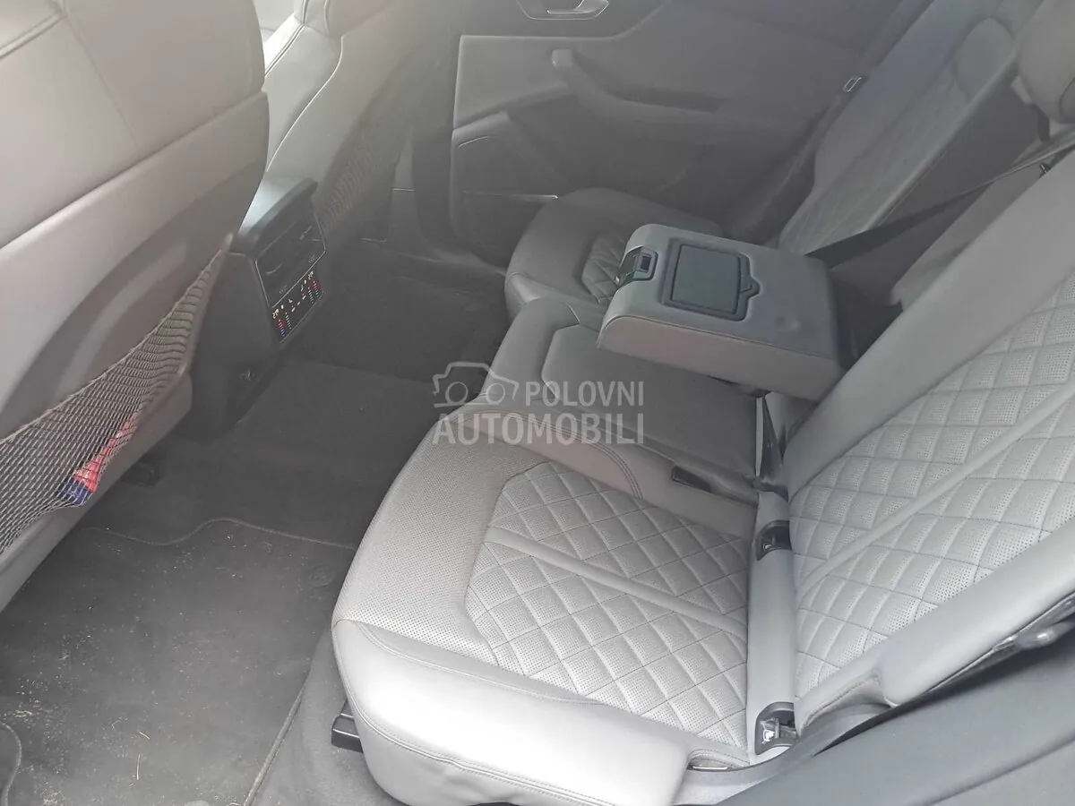 Audi Q8 2018 photo 5